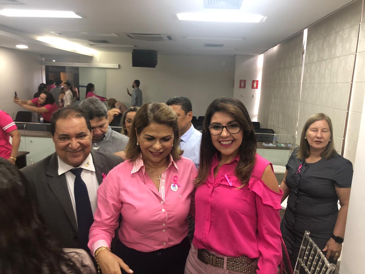 Celebração Eucarística marca abertura da campanha Outubro Rosa na Assembleia Legislativa.