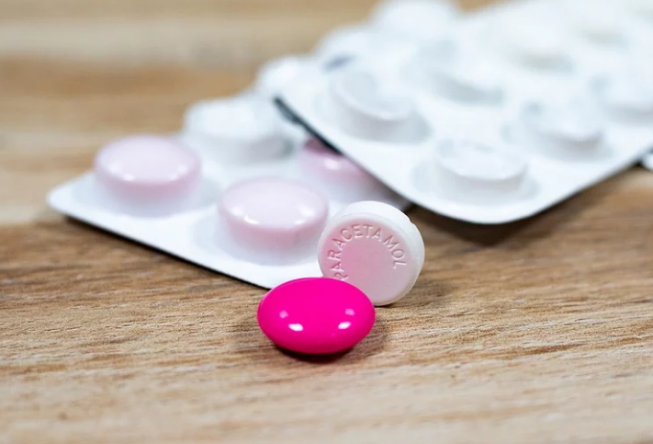 Alerta: ibuprofeno e remédios para hipertensão podem piorar quadro de coronavírus?