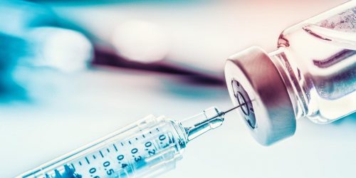 Anvisa aprova importação de dois milhões de doses de vacinas pela Fiocruz