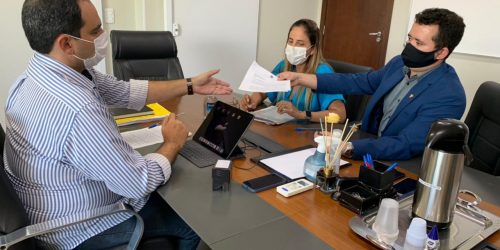 Após reunião com secretário de saúde de Palmas, farmacêuticos serão vacinados nos próximos dias