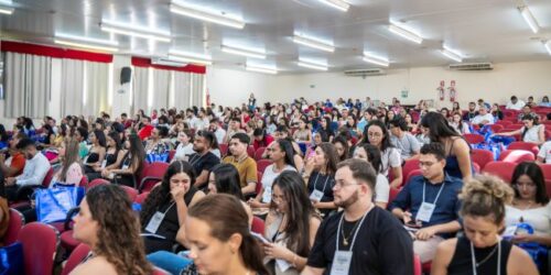 Segundo dia do Congresso Tocantinense de Farmácia aborda primeiros passos na carreira, cannabis medicinal e saúde esportiva