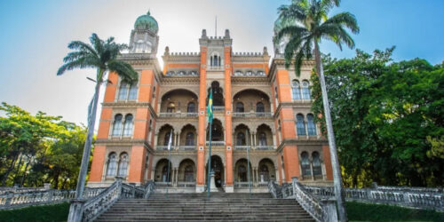 Fiocruz abre seleção de estágio com vagas para estudantes de Farmácia