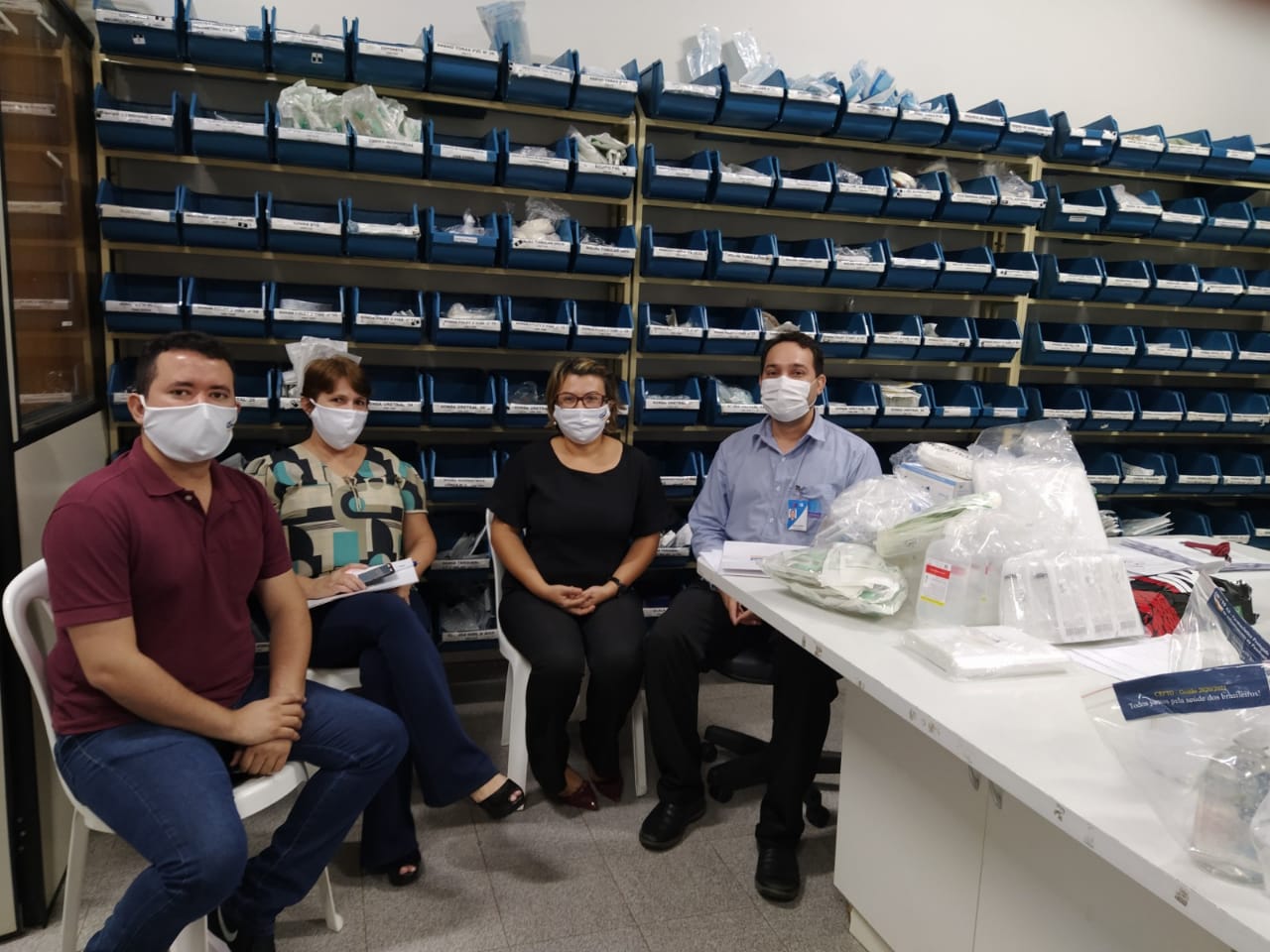 Em Araguaína, diretoria do CRFTO participam de reunião com o gerente da Farmácia Central do hospital Dom Orione