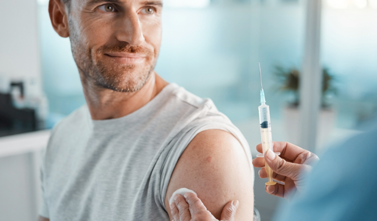 Vacina da gripe pode reduzir risco de infarto e AVC, aponta estudo dinamarquês