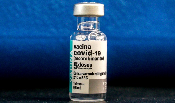 Vacina atualizada contra a Covid-19 reduz risco de infarto e AVC, aponta estudo